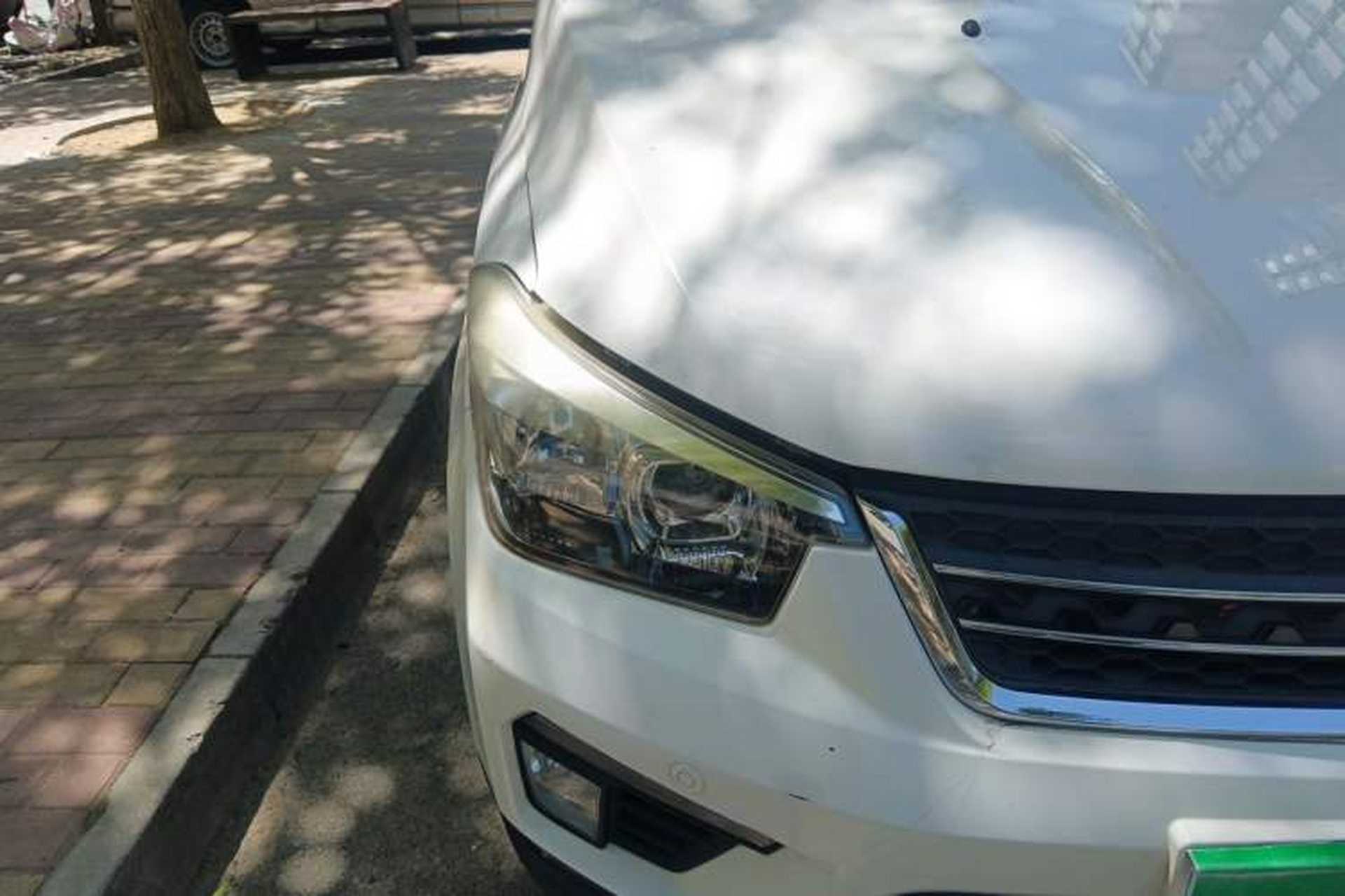 Used Wuling Hongguang 2016 1.5L S1 Deluxe Model China V-standard Right Front Headlight