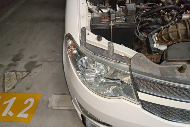 Used Wuling Hongguang 2016 1.5L Restyled S Comfort Version Right Front Headlight
