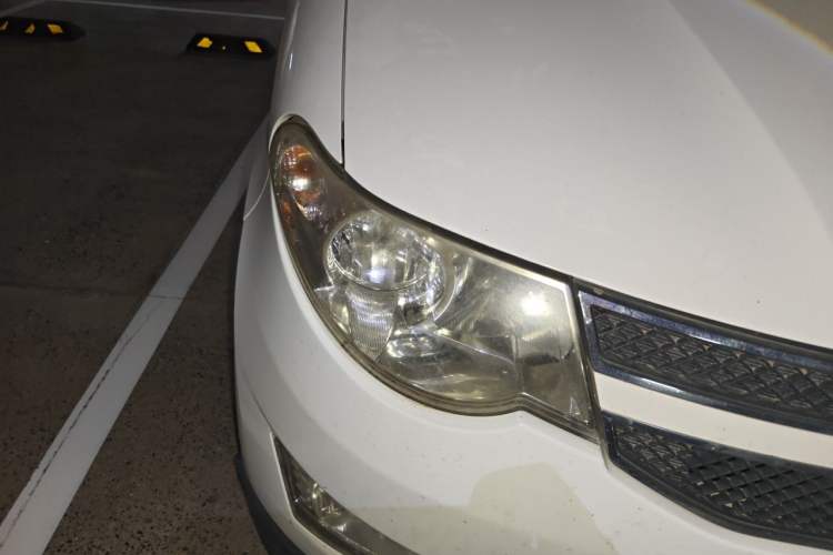 Used Wuling Hongguang 2016 1.5L Restyled S Comfort Version Right Front Headlight