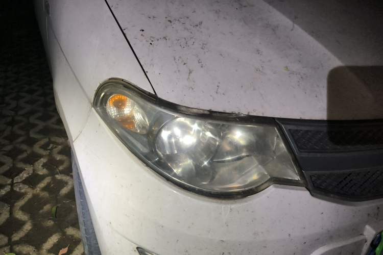 Used Wuling Hongguang 2016 1.5L S Comfort Version Right Front Headlight