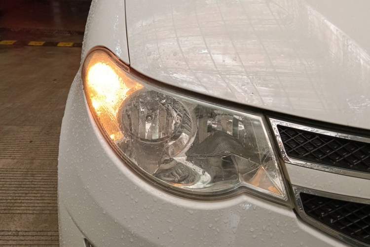 Used Wuling Hongguang 2016 1.5L Restyled S Comfort Version Right Front Headlight