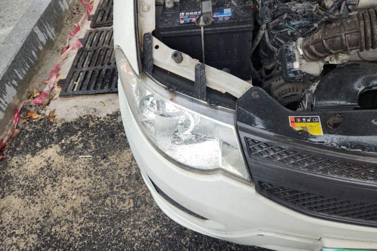 Used Wuling Hongguang 2016 1.5L Restyled S Comfort Version Right Front Headlight