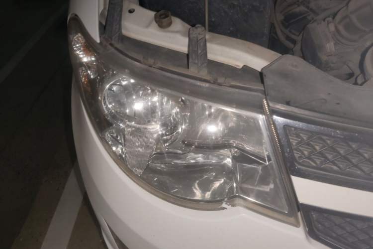 Used Wuling Hongguang 2016 1.5L Restyled S Comfort Version Right Front Headlight