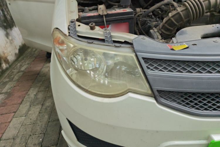 Used Wuling Hongguang 2016 1.5L Restyled S Comfort Version Right Front Headlight