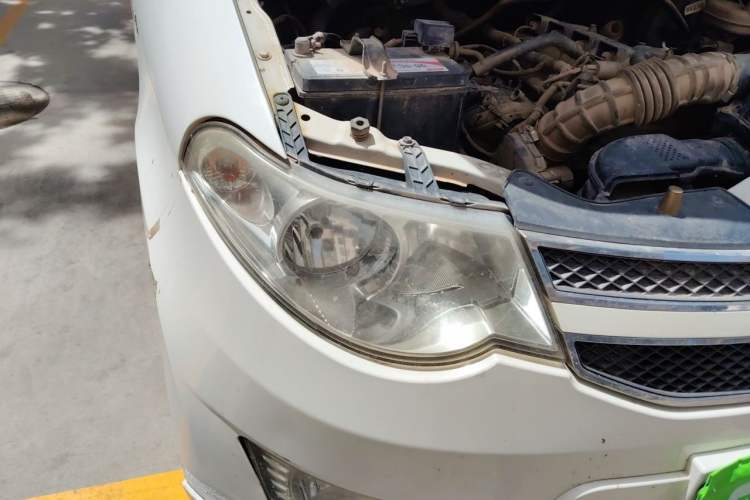 Used Wuling Hongguang 2016 1.5L S Comfort Version Right Front Headlight