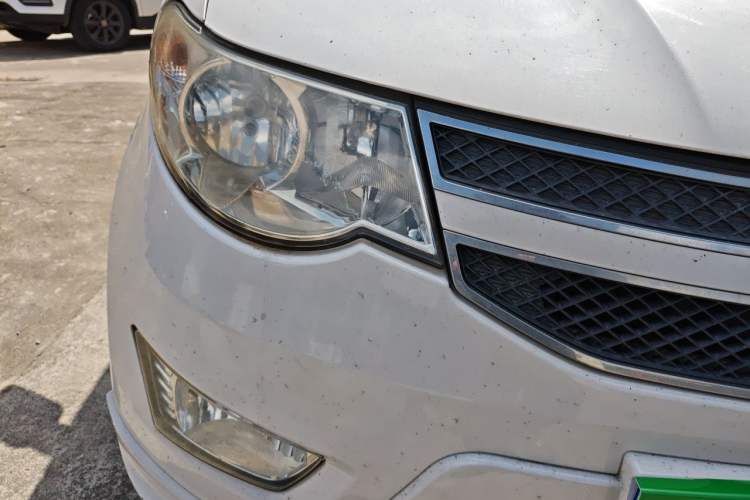 Used Wuling Hongguang 2016 1.5L Restyled S Comfort Version Right Front Headlight