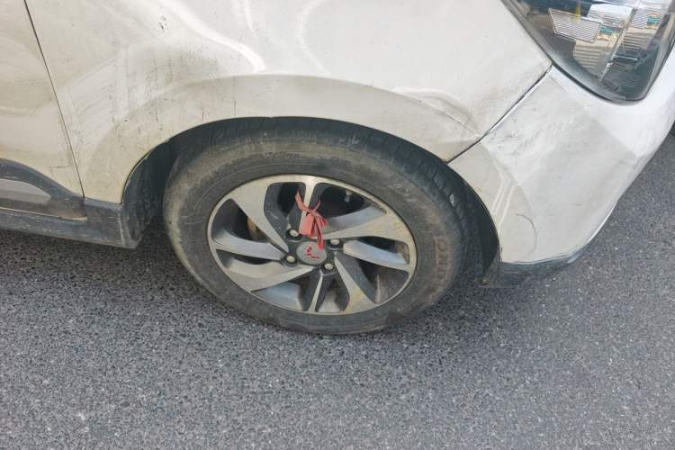 Used Wuling Hongguang 2016 1.5L S1 Deluxe Model China V-standard Right Front Wheel Hub
