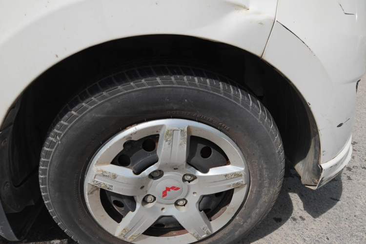 Used Wuling Hongguang 2016 1.5L Restyled S Comfort Version Right Front Wheel Hub