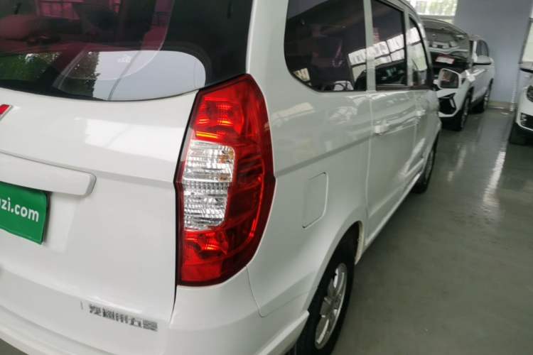 Used Wuling Hongguang 2016 1.5L Restyled S Comfort Version Right Rear Taillight