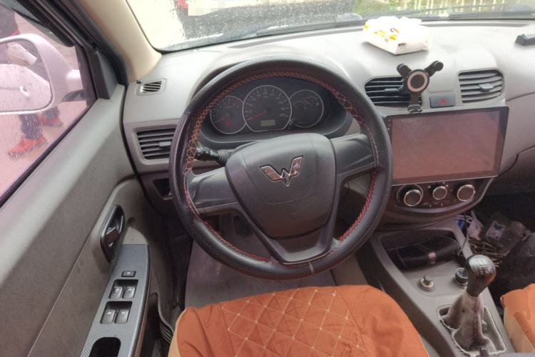 Used Wuling Hongguang 2016 1.5L Restyled S Comfort Version Steering Wheel