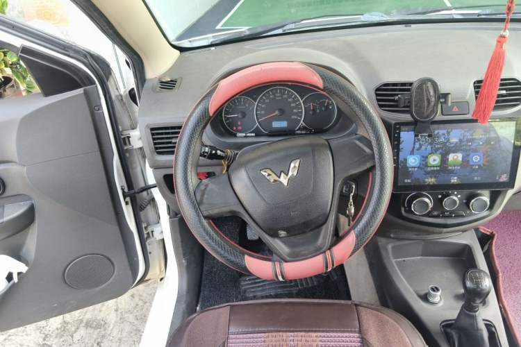 Used Wuling Hongguang 2016 1.5L Restyled S Comfort Version Steering Wheel