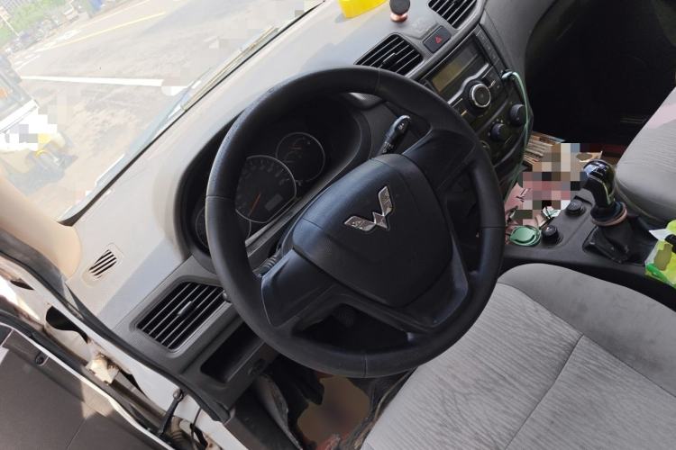 Used Wuling Hongguang 2016 1.5L Restyled S Comfort Version Steering Wheel