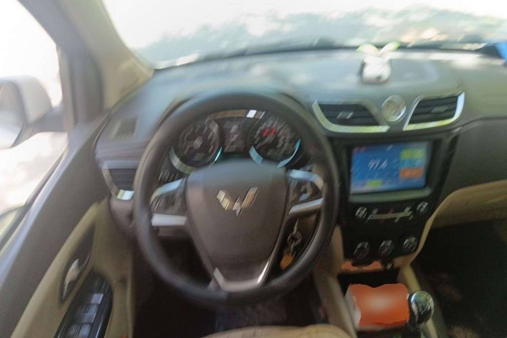 Used Wuling Hongguang 2016 1.5L S1 Deluxe Model China V-standard Steering Wheel
