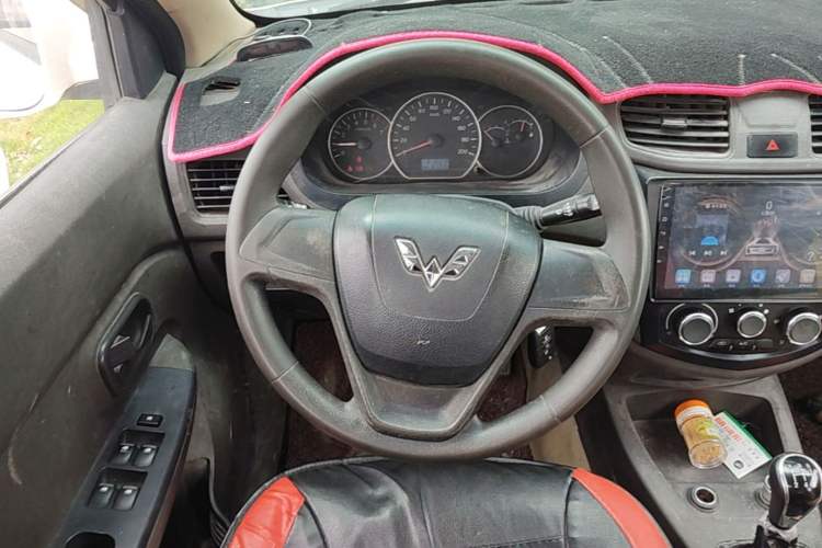 Used Wuling Hongguang 2016 1.5L S Comfort Version Steering Wheel