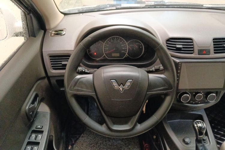 Used Wuling Hongguang 2016 1.5L Restyled S Comfort Version Steering Wheel