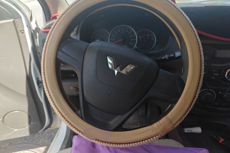 Used Wuling Hongguang 2016 1.5L S Comfort Version Steering Wheel