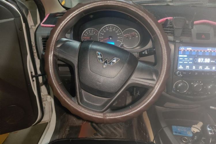 Used Wuling Hongguang 2016 1.5L Restyled S Comfort Version Steering Wheel