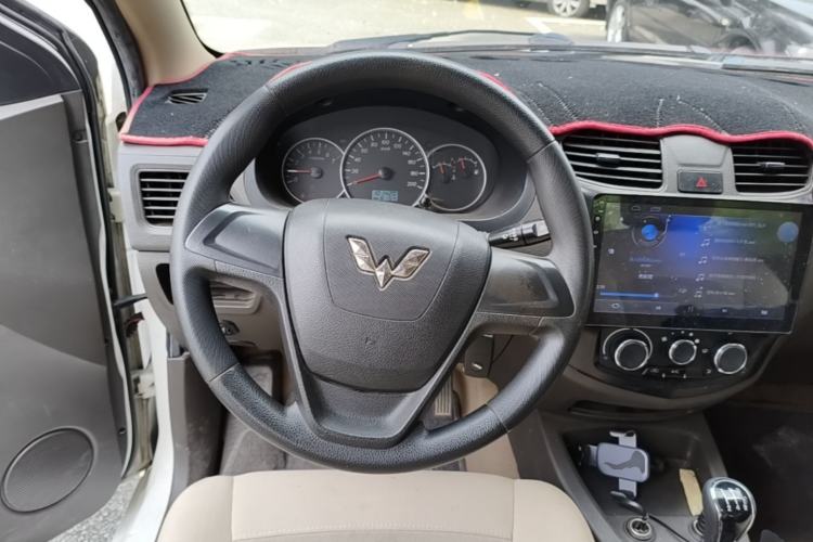 Used Wuling Hongguang 2016 1.5L Restyled S Comfort Version Steering Wheel