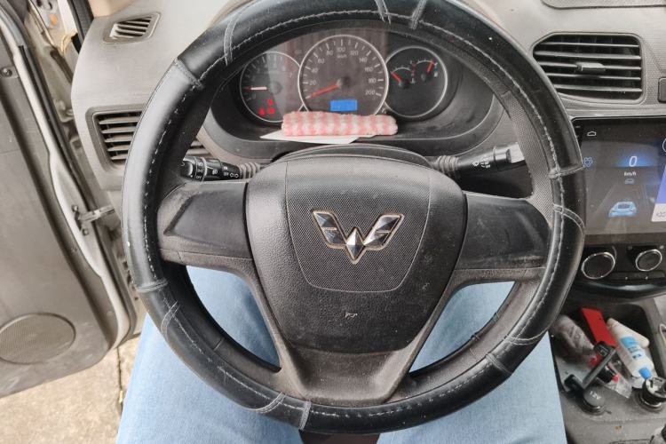 Used Wuling Hongguang 2016 1.5L Restyled S Comfort Version Steering Wheel
