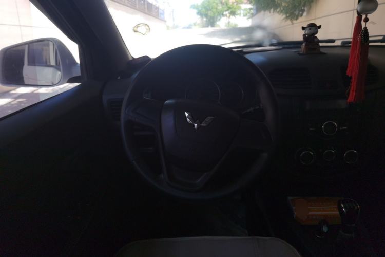 Used Wuling Hongguang 2016 1.5L S Comfort Version Steering Wheel