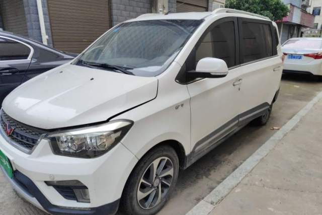 Used Wuling Hongguang 2016 1.5L S1 Deluxe Model China V-standard