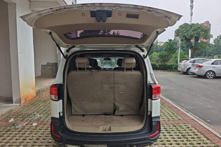 Used Wuling Hongguang 2016 1.5L S1 Deluxe Model China V-standard Trunk