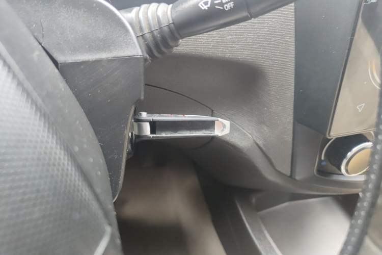 Used Wuling Hongguang 2016 1.5L S Comfort Version Vehicle Key