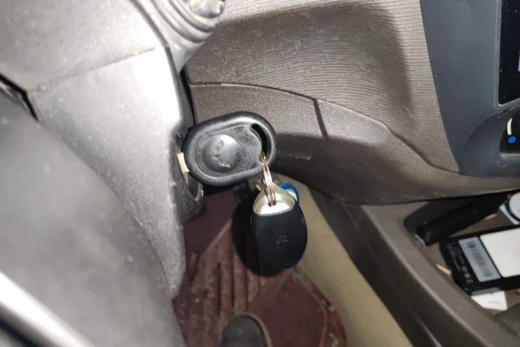 Used Wuling Hongguang 2016 1.5L S Comfort Version Vehicle Key