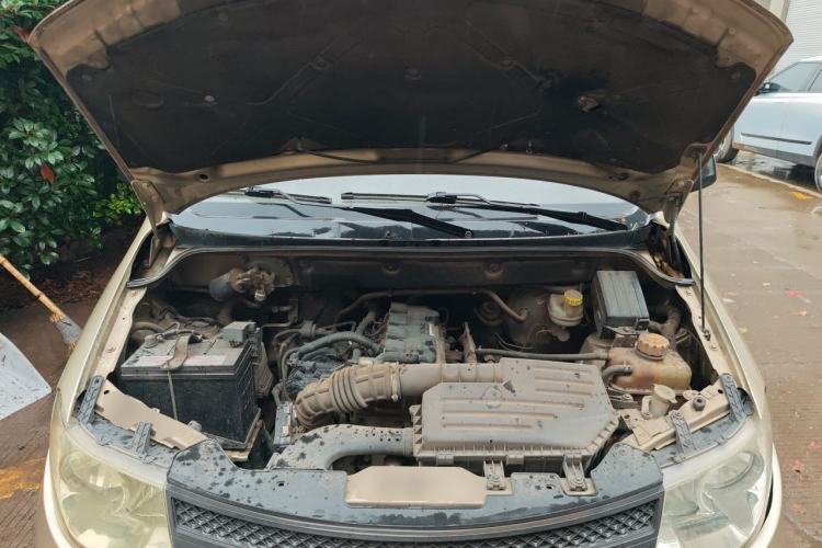 Used Wuling Hongguang 2016 1.5L S Comfort Version Engine Bay