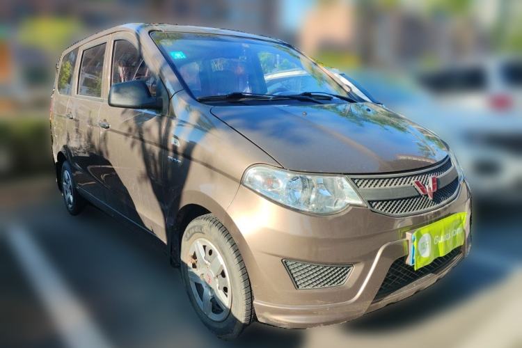 Used Wuling Hongguang 2016 1.5L Restyled S Comfort Version Front Right 45 Deg