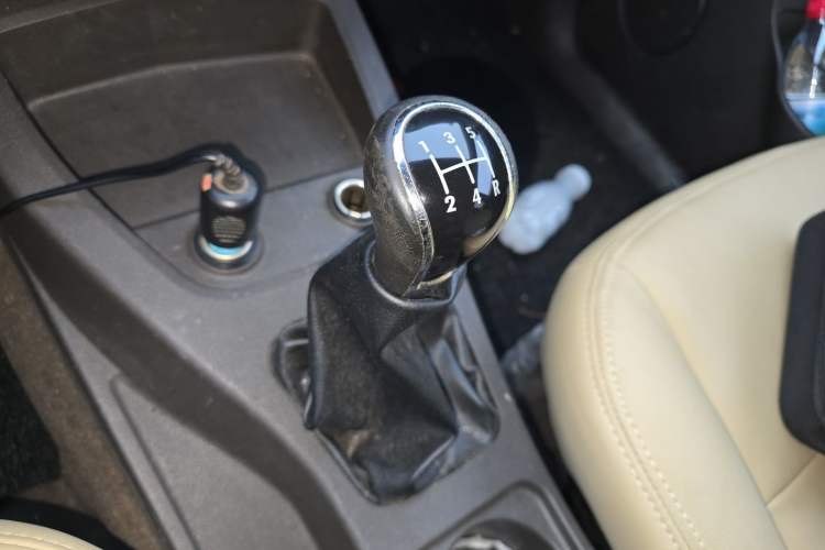 Used Wuling Hongguang 2016 1.5L Restyled S Comfort Version Gear Lever