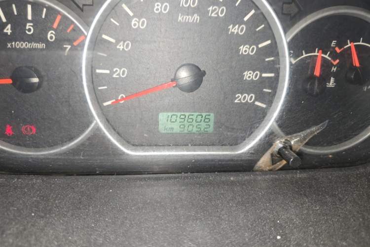 Used Wuling Hongguang 2016 1.5L Restyled S Comfort Version Odometer Close Up