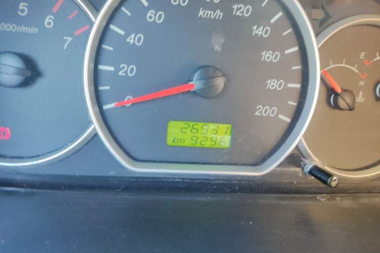 Used Wuling Hongguang 2016 1.5L Restyled S Comfort Version Odometer Close Up