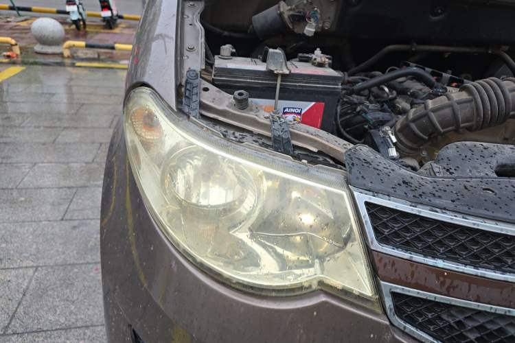 Used Wuling Hongguang 2016 1.5L Restyled S Comfort Version Right Front Headlight