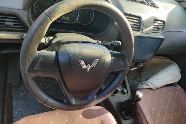 Used Wuling Hongguang 2016 1.5L Restyled S Comfort Version Steering Wheel