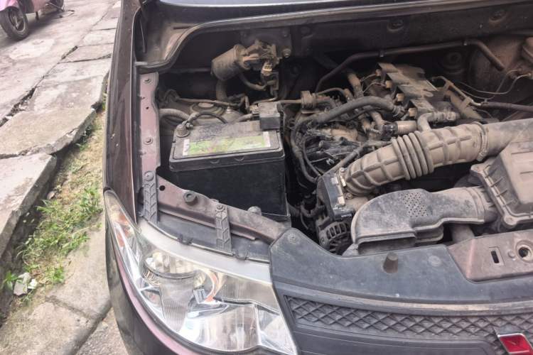 Used Wuling Hongguang  Engine Bay Right