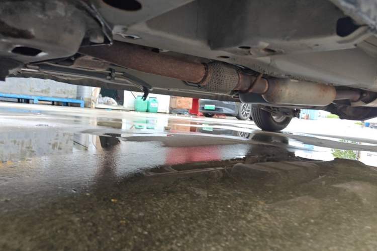 Used Wuling Hongguang 2018 1.5L S Comfort Model L2B Chassis Front Left