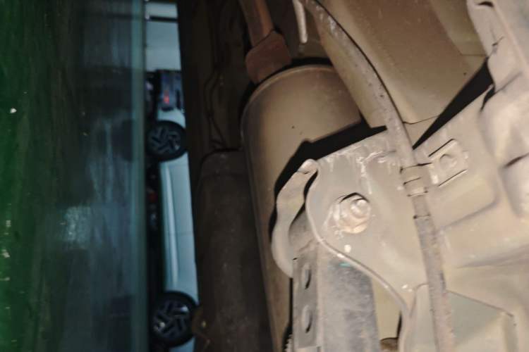 Used Wuling Hongguang 2018 1.5L S Comfort Model L2B Chassis Rear Left