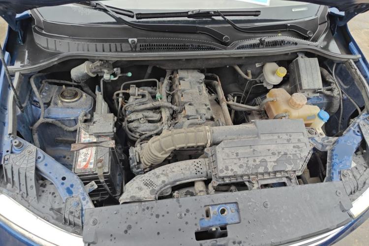 Used Wuling Hongguang 2018 1.5L S Comfort Model L2B Engine Bay