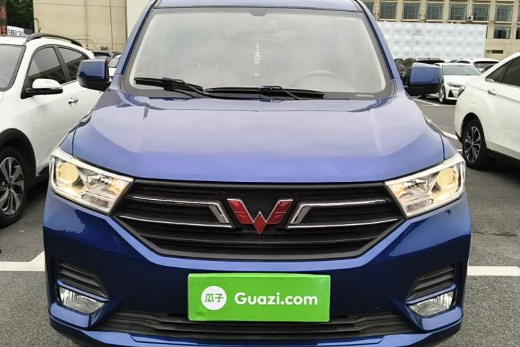 Used Wuling Hongguang 2018 1.5L S Comfort Model L2B Front