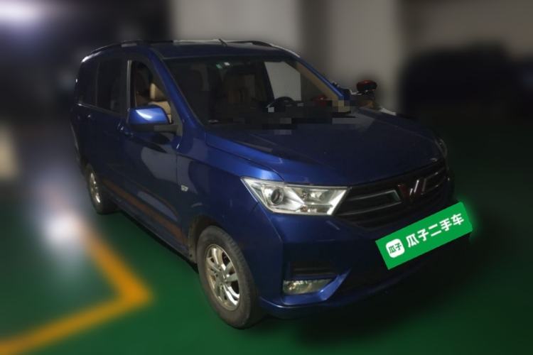 Used Wuling Hongguang 2018 1.5L S Comfort Model L2B Front Right 45 Deg