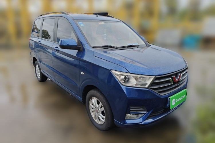 Used Wuling Hongguang 2018 1.5L S Comfort Model L2B Front Right 45 Deg