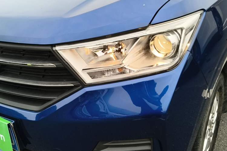 Used Wuling Hongguang 2018 1.5L S Comfort Model L2B Left Front Headlight