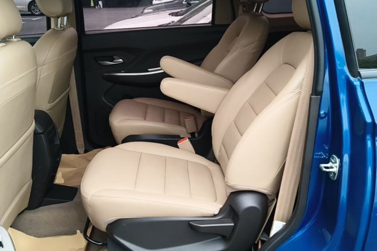 Used Wuling Hongguang 2018 1.5L S Comfort Model L2B Left Rear Seat