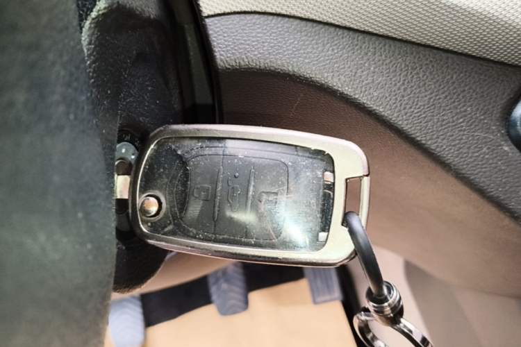 Used Wuling Hongguang 2018 1.5L S Comfort Model L2B Vehicle Key