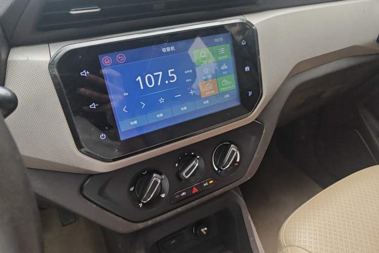 Used Wuling Hongguang 2018 1.5L S Comfort Model L2B Audio And AC Panel