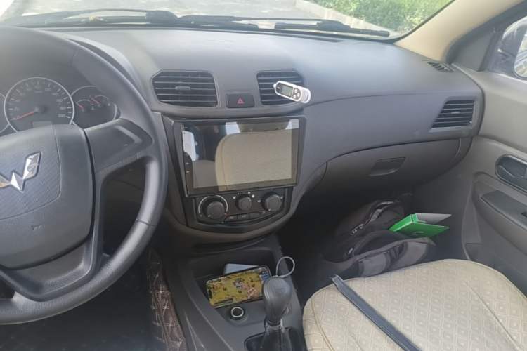 Used Wuling Hongguang 2018 1.2L Classic S Base Model Audio And AC Panel