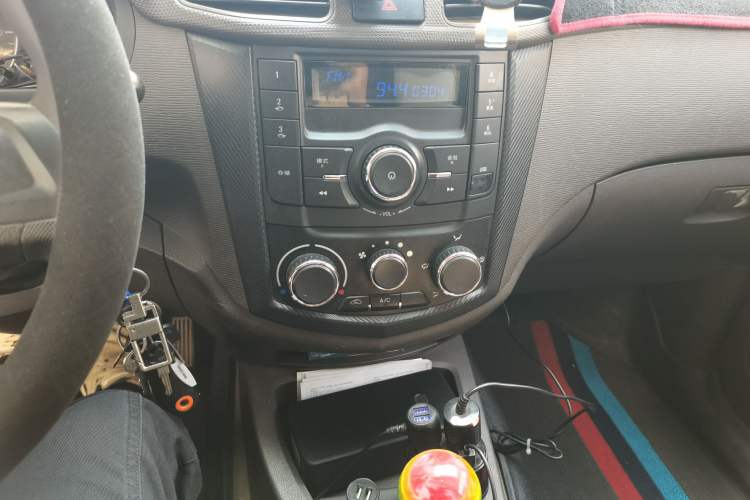Used Wuling Hongguang 2018 1.5L S Standard Version L2B Audio And AC Panel