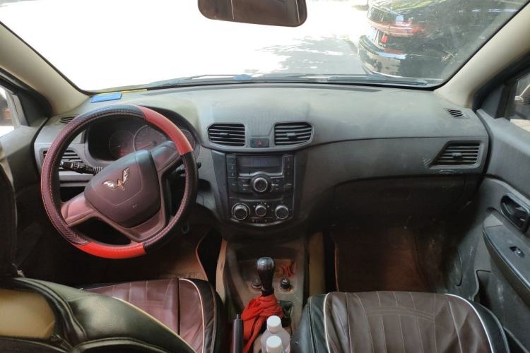 Used Wuling Hongguang  Center Console