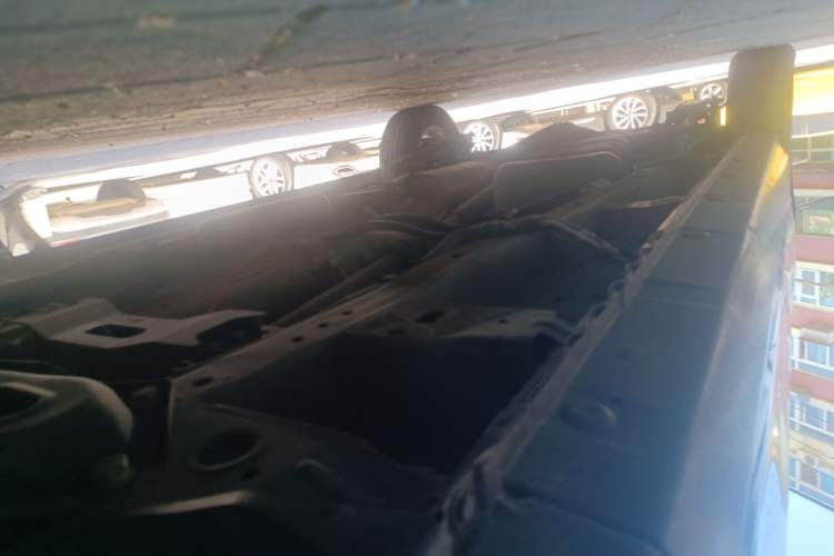 Used Wuling Hongguang 2018 1.5L S Comfort Model L2B Chassis Front Right
